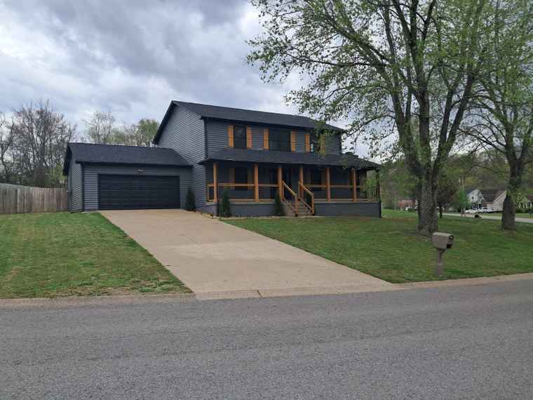 Photo of 3425 Clearwater Dr Clarksville, TN 37042
