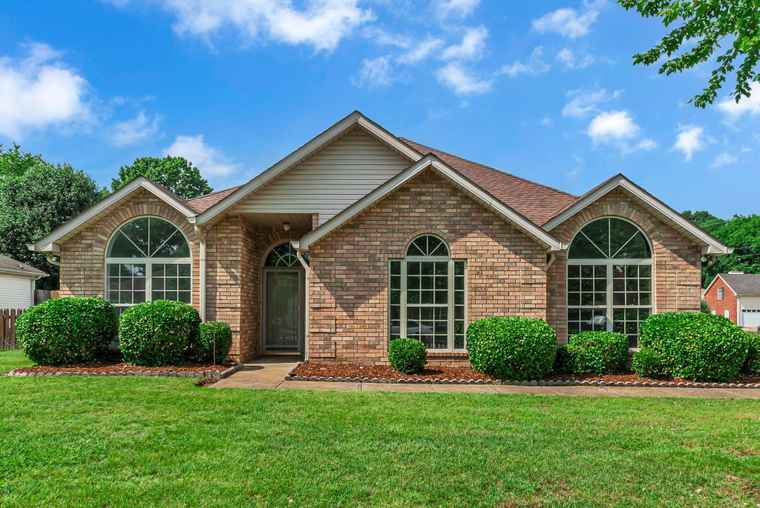Photo of 2240 Joann Dr Spring Hill, TN 37174