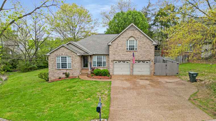 Photo of 3406 Mcvie Ct Old Hickory, TN 37138