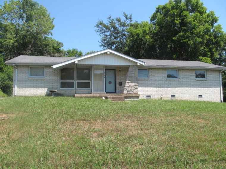 Photo of 2704 Priest Lake Dr Nashville, TN 37217