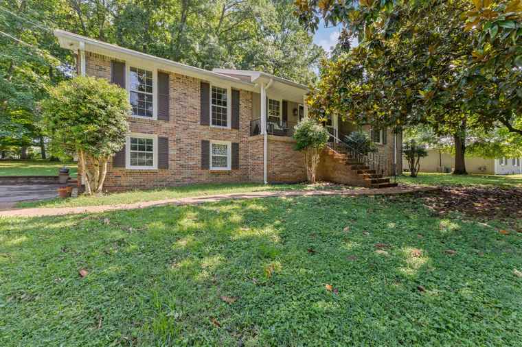 Photo of 107 Bayview Dr Hendersonville, TN 37075