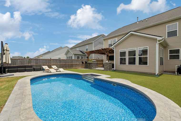 Photo of 3244 Calendula Way Murfreesboro, TN 37128