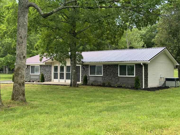 Photo of 2306 Raspberry Ln Lebanon, TN 37087
