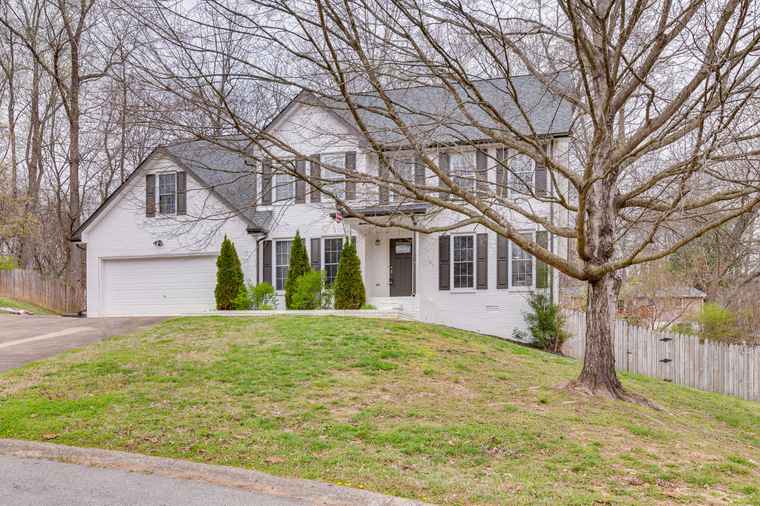 Photo of 571 Christel Springs Dr Clarksville, TN 37043