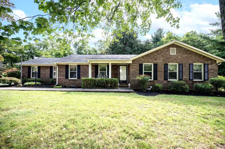 Photo of 2250 Wiltshire Dr Murfreesboro, TN 37129