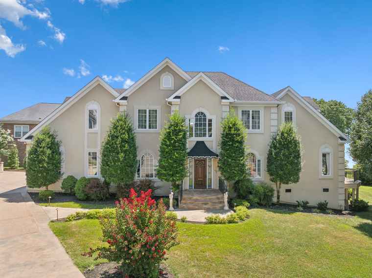 Photo of 105 S Governors Cv Hendersonville, TN 37075
