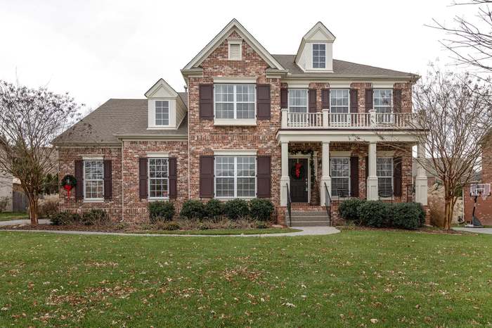 2047 Belshire Way Spring Hill Tn 37174 5 Beds 3 Baths
