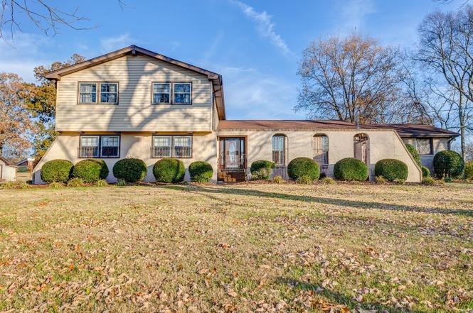 homes for sale on sanders ferry rd hendersonville tn