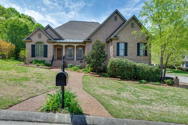 315 Meadowlawn Dr Franklin Tn 37064 Mls 2090565 Zillow Franklin Homes Electric Heating Systems French Country Cottage