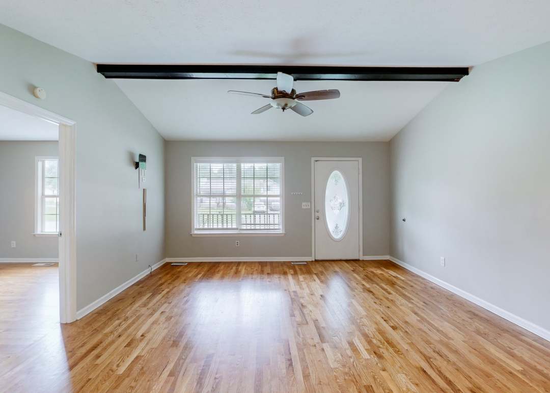 123 Centennial Dr, LA VERGNE, TN 37086