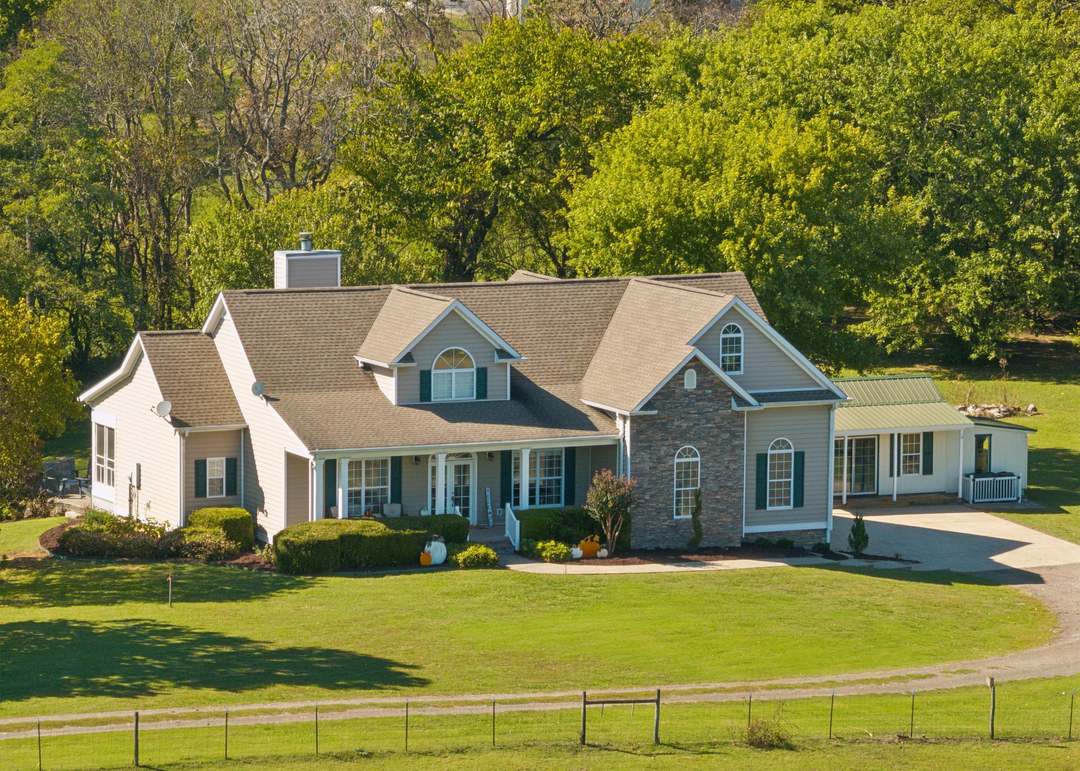 m*u様 【お値下げ不可】house on the hill Parent S/ My Parents Mortgaged The House For $800K In My Name — For My