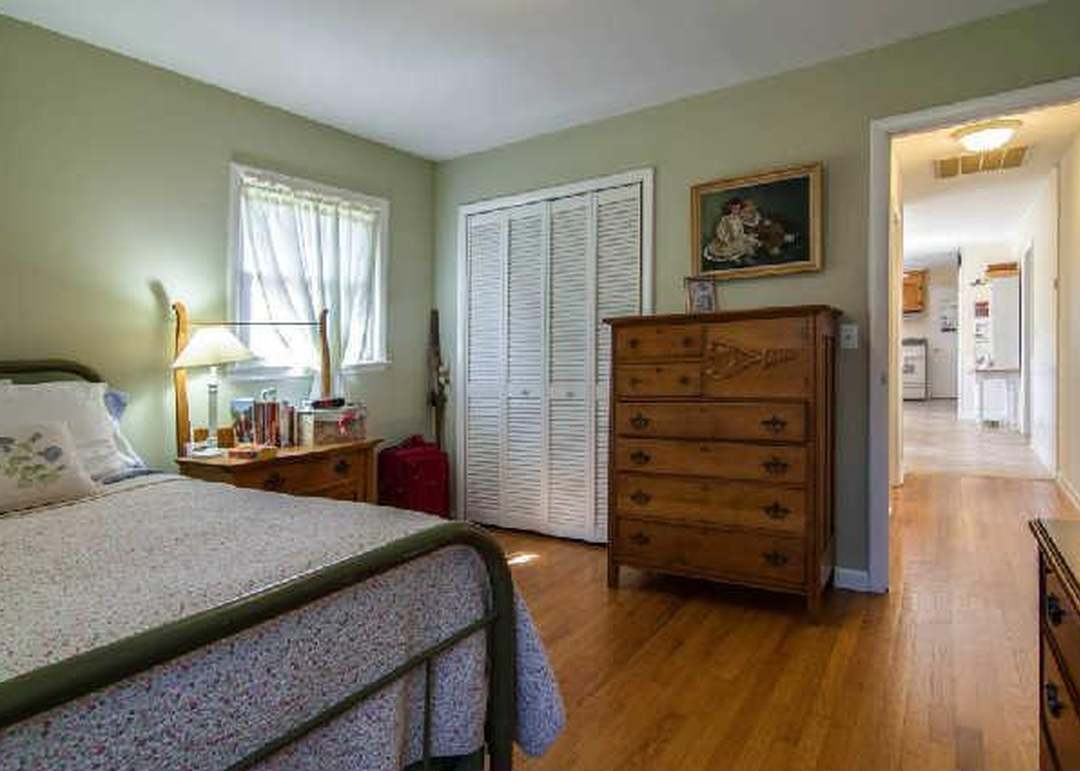1012 Lennox Ave, Greenbrier, TN 37073