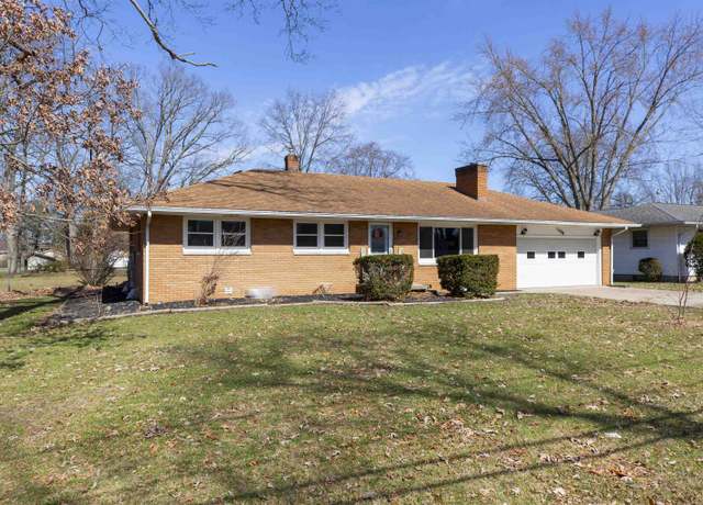 Property at 11939 Jefferson Blvd, Mishawaka, IN 46545, 3 beds, 2.5 baths