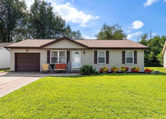 Property at 1701 Glenmoor Rd, Evansville, IN 47715, 3 beds, 2 baths