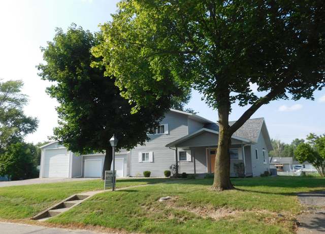 Property at 530 W Barber St, Hartford City, IN 47348, 4 beds, 3 baths