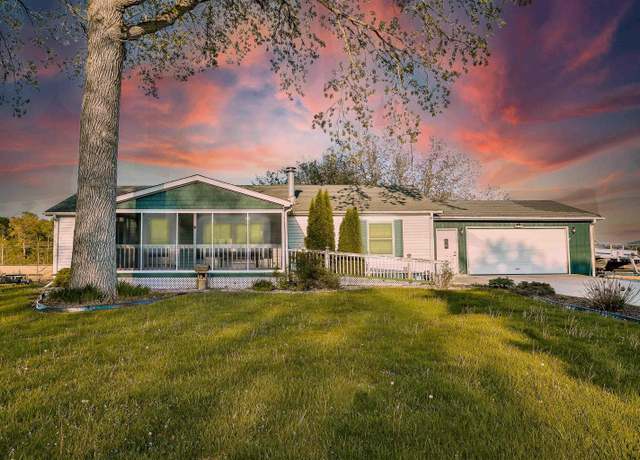 Property at 2828 N Williamson Dr, Warsaw, IN 46582, 3 beds, 2 baths