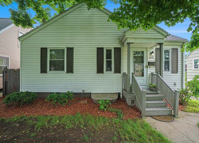 Property at 1826 E Donald St, South Bend, IN 46613, 3 beds, 2 baths