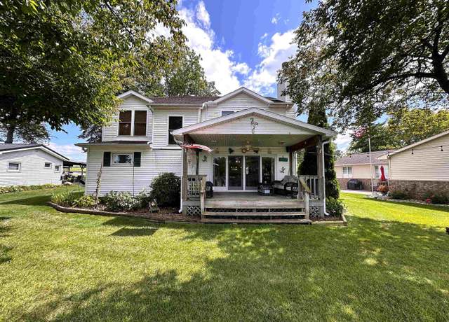 Property at 3276 E Bailey Rd, Monticello, IN 47960, 5 beds, 4 baths
