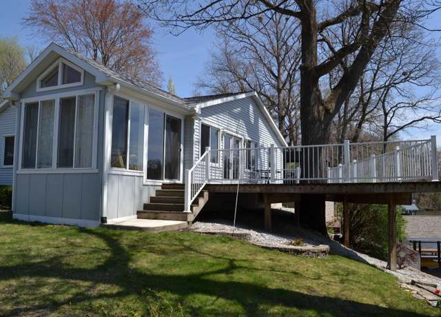 Property at 3824 E Bailey Rd, Monticello, IN 47960, 4 beds, 2 baths