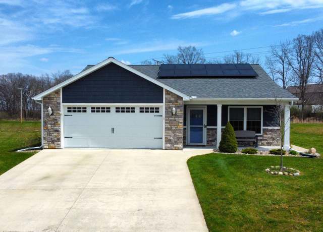 Property at 2010 Buell Dr, Angola, IN 46703, 3 beds, 2 baths