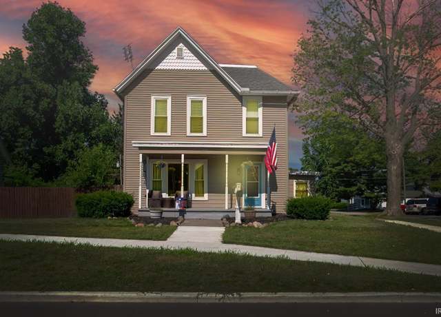 Property at 315 N York St, Albion, IN 46701, 3 beds, 2 baths