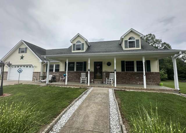 Property at 6 County Road 70 East, Bloomfield, IN 47424, 3 beds, 2.5 baths