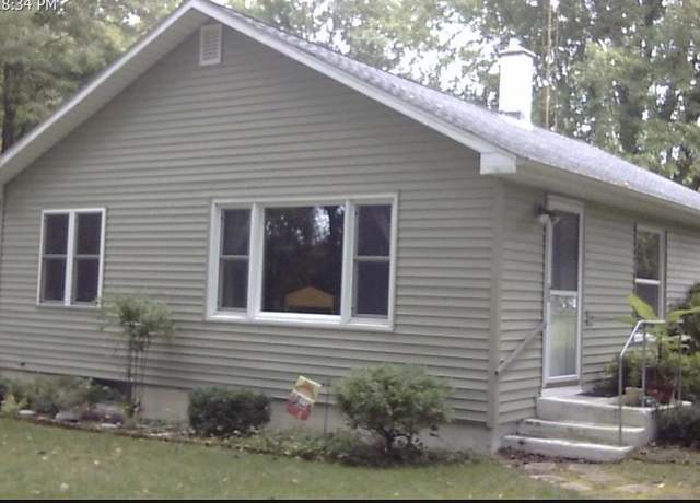 Property at 2965 E Indiana 120 Hwy, Howe, IN 46746, 2 beds, 1 bath