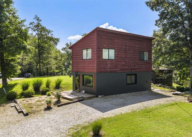 Property at 11319 E Pinehill Dr, Evansville, IN 47712, 2 beds, 2 baths