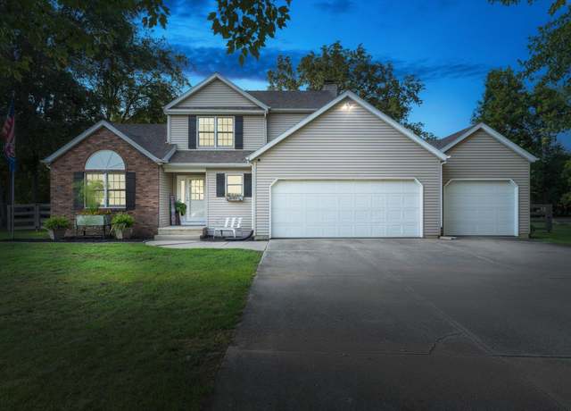 Property at 30897 Ridgeview Dr, Elkhart, IN 46517, 3 beds, 2.5 baths