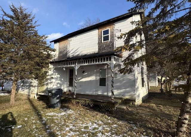 Property at 366 W Washington St, Dunkirk, IN 47336, 4 beds, 1 bath