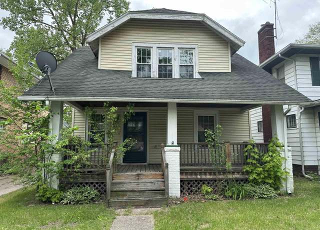 Property at 1219 Blaine Ave, South Bend, IN 46616, 3 beds, 1 bath