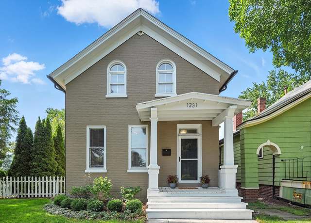 Property at 1231 W Washington Blvd, Fort Wayne, IN 46802, 3 beds, 2.5 baths