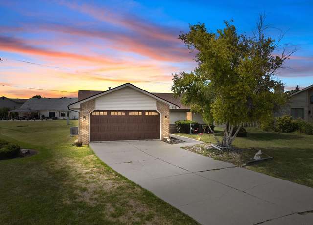 Property at 8227 Shadeland Court Ct, Fort Wayne, IN 46825, 3 beds, 2 baths