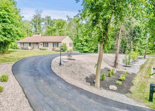 Property at 5200 N Washington Rd, Fort Wayne, IN 46804, 4 beds, 2 baths