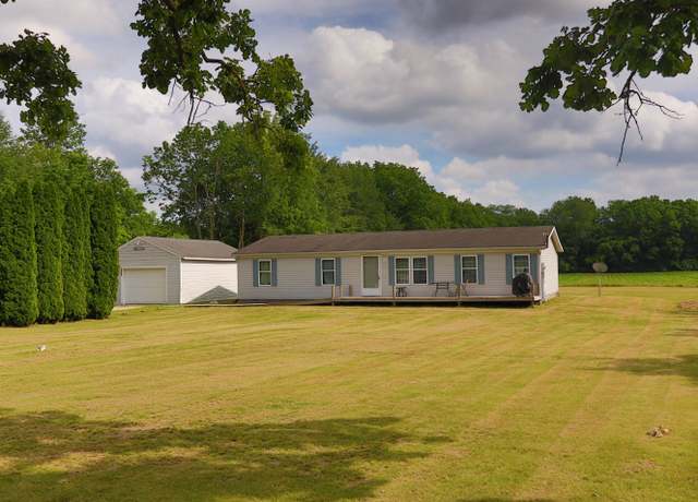 Property at 9347 W State Rd 14 Hwy, South Whitley, IN 46787, 3 beds, 2 baths
