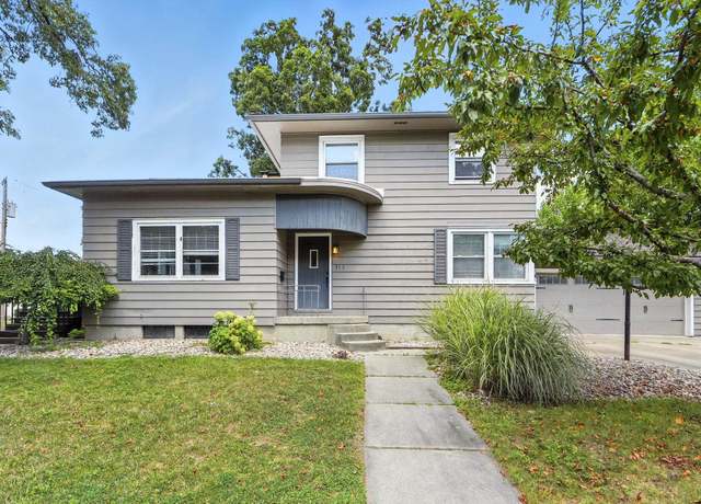 Property at 312 W Pleasant St, Angola, IN 46703, 4 beds, 3 baths