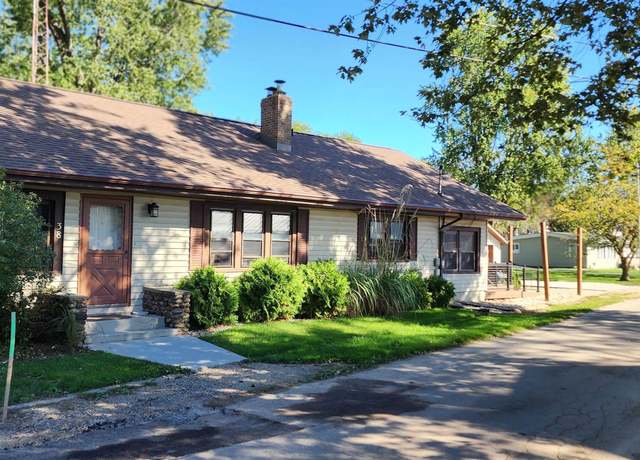 Property at 38 Ems T32c Ln, Leesburg, IN 46538, 3 beds, 2 baths