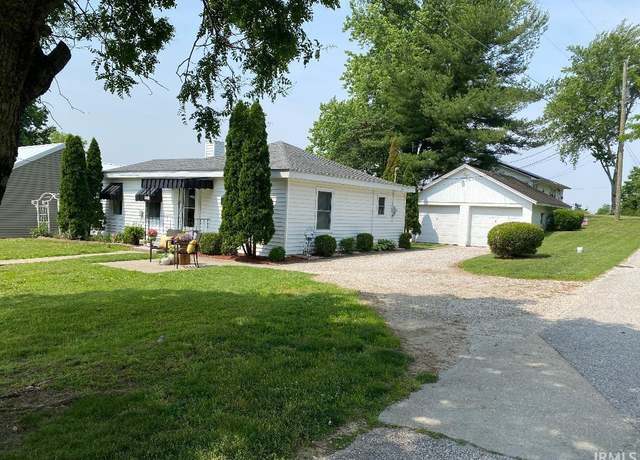 Property at 138 N Harrison St, Bloomfield, IN 47424, 2 beds, 1 bath