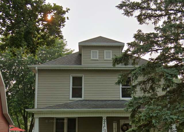 Property at 210 N Walnut St, Columbia City, IN 46725, 5 beds, 2 baths