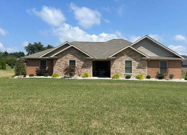 Property at 855 Reyling Dr, Jasper, IN 47546, 3 beds, 2 baths