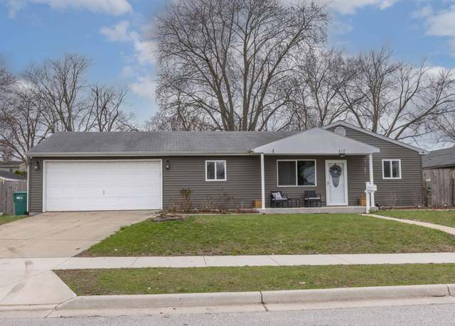 Property at 517 Jackson St, Mishawaka, IN 46544, 3 beds, 2 baths