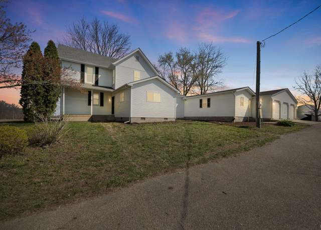 Property at 445 S 420 W, Covington, IN 47932, 5 beds, 4 baths