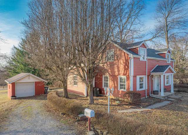 Property at 4620 Kratzville Rd, Evansville, IN 47710, 3 beds, 2 baths