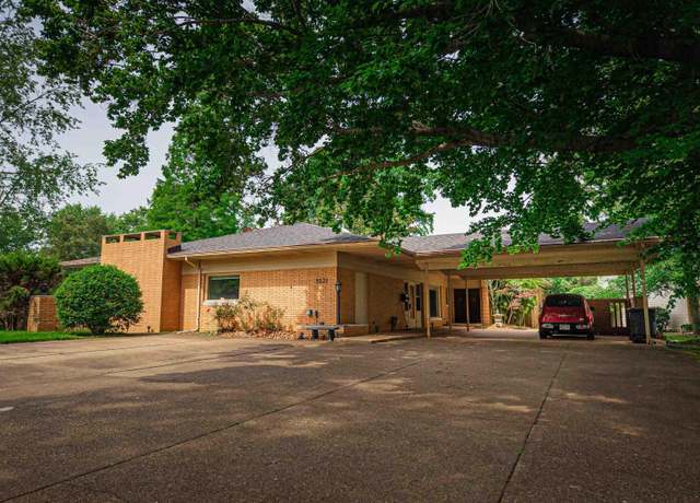 Property at 1031 Brentwood Dr, Evansville, IN 47715, 3 beds, 2.5 baths