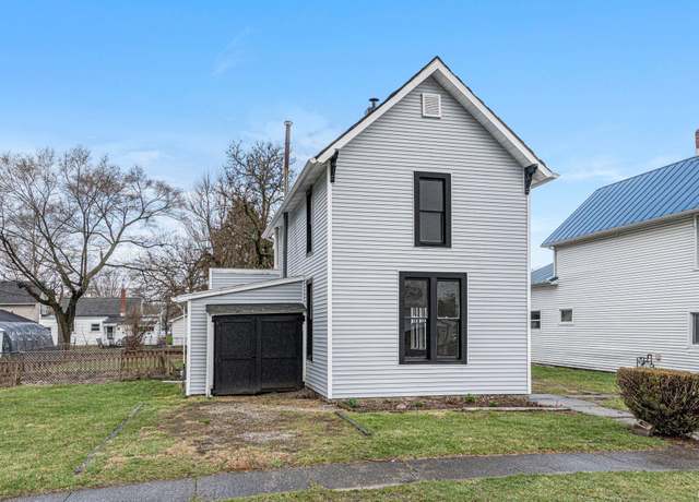 Property at 378 Monroe St, Huntington, IN 46750, 3 beds, 1 bath