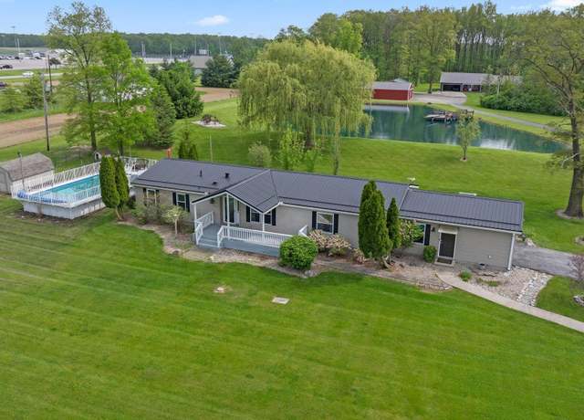 Property at 872 E US 224, Uniondale, IN 46791, 3 beds, 2 baths