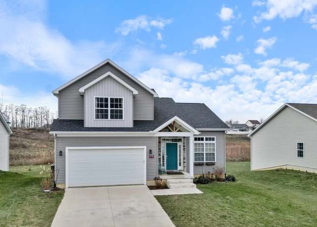 Property at 2744 Pine Cone Ln, Warsaw, IN 46582, 3 beds, 2.5 baths