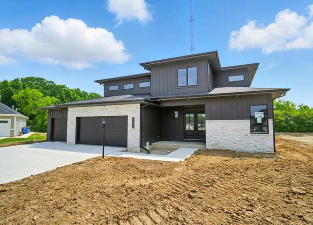 Property at 13222 Malfini Trl, Fort Wayne, IN 46845, 5 beds, 3.5 baths