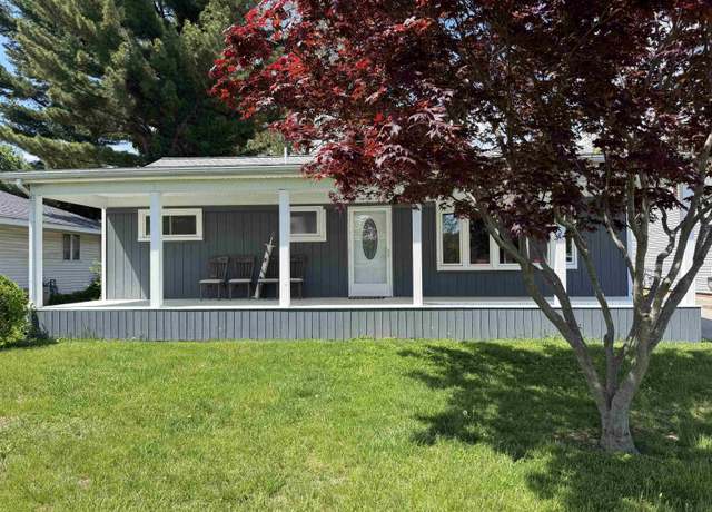 Property at 848 E Edgewater Ct, Monticello, IN 47960, 2 beds, 2 baths