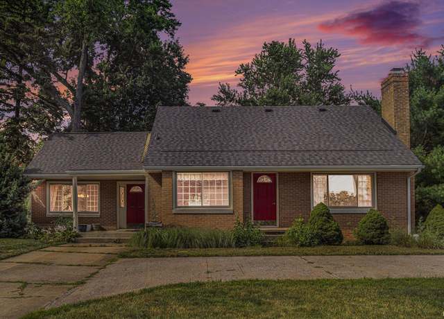 Property at 23697 Greenleaf Blvd, Elkhart, IN 46514, 4 beds, 2 baths